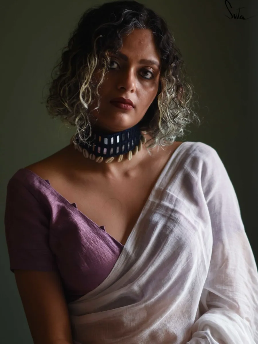 Aavaran Sa (Choker)