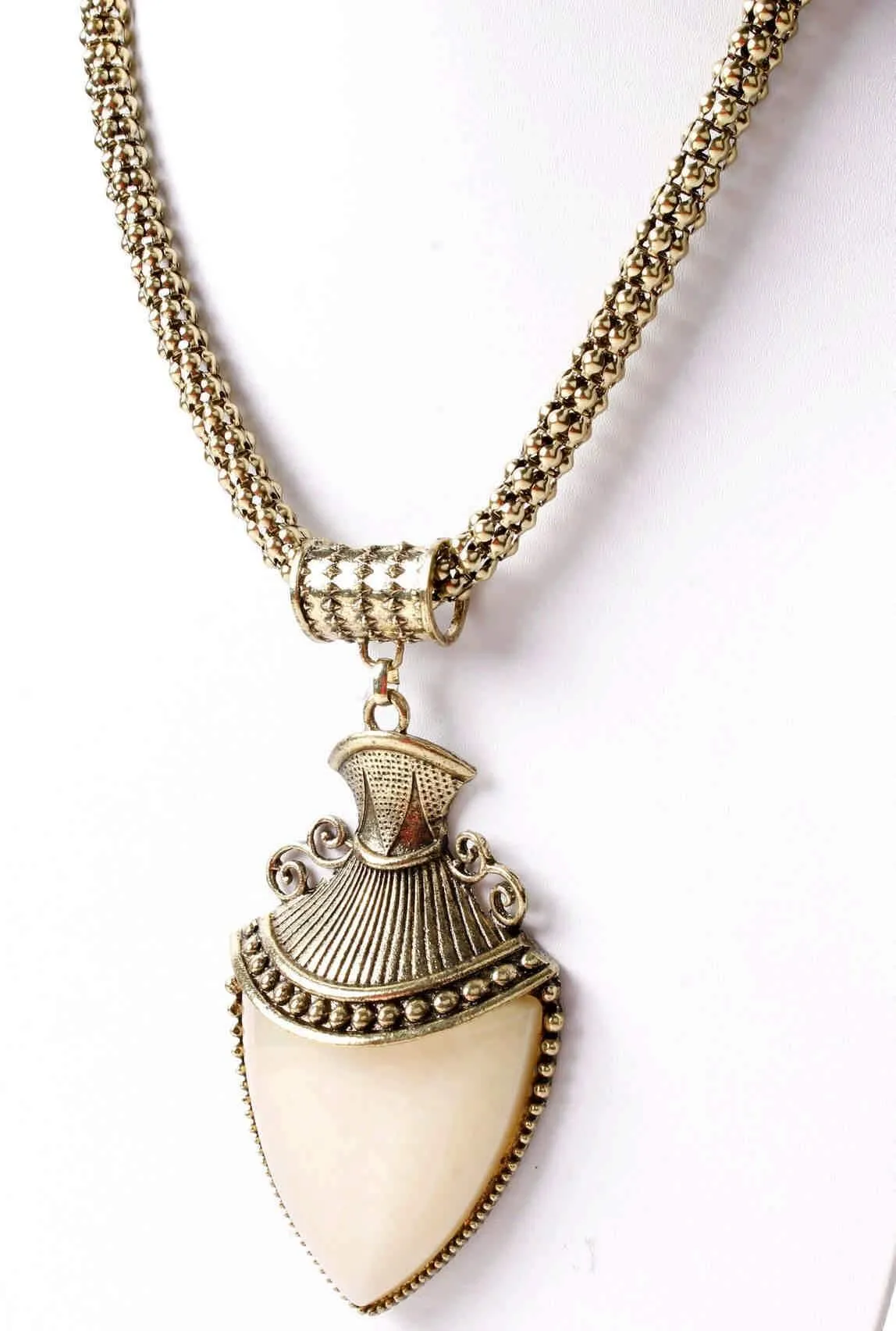Big Agate Stones Design Imitation Fashion Metal Pendant with Long Chain For Girls
